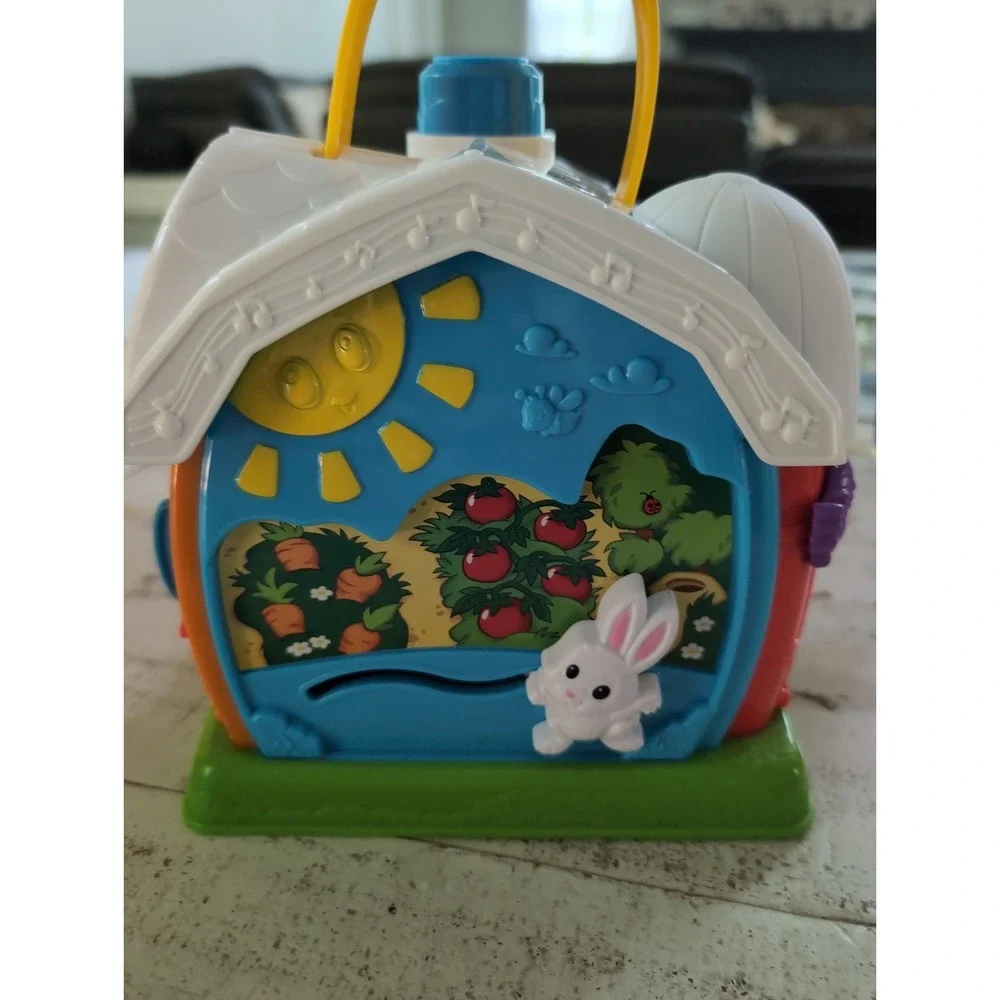 Leap Frog Sing and Play Animal Farm House Barn Lights Sounds Works
